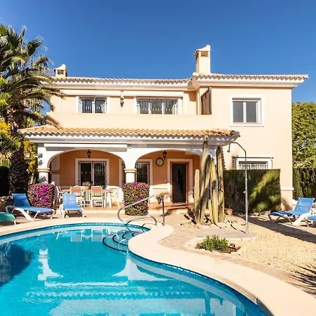 Henri Spacious 6p With Private Pool